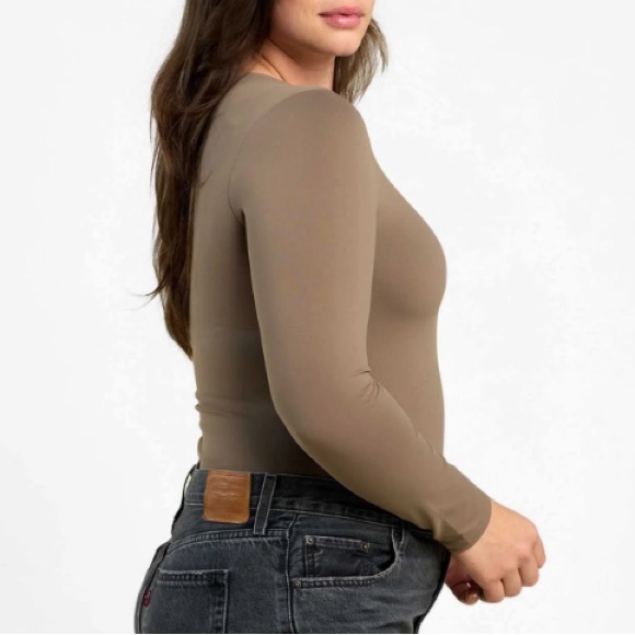 NUUDS long sleeve crew neck body suit - Picture 2 of 6